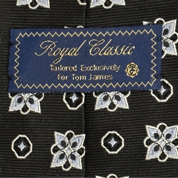 Royal Classic for Tom James Silk Tie Black Silver Tall  64”X 4” - Picture 4 of 9